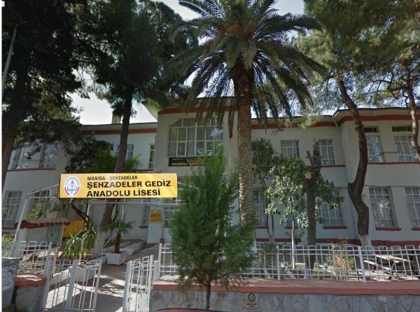Şehzadeler Gediz Anadolu Lisesi Fotoğrafı